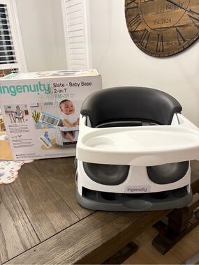 Ingenuity Slate Baby Base 2-in-1 Baby Seat - White and Dark Gray